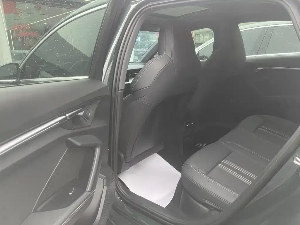 Audi A3 2024 из CN, фото 3