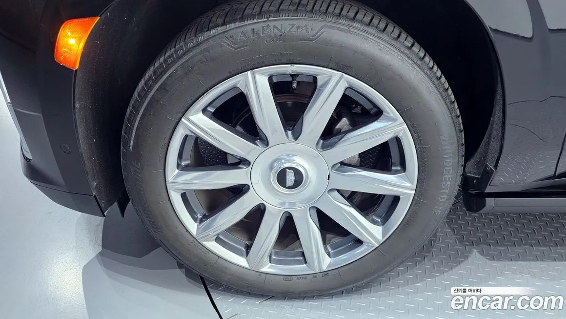 Cadillac Escalade 2022 из KR, фото 10