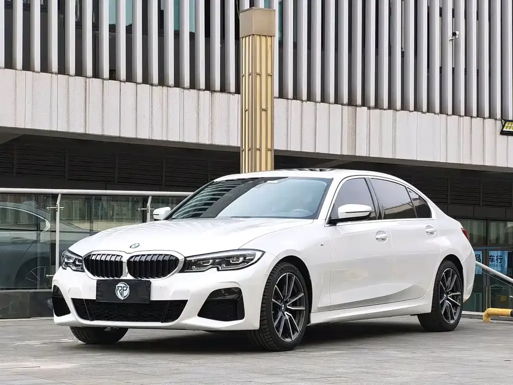 BMW 3 Series 2021 из CN, фото 1