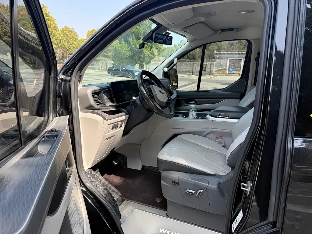 Ford Tourneo — фото 6