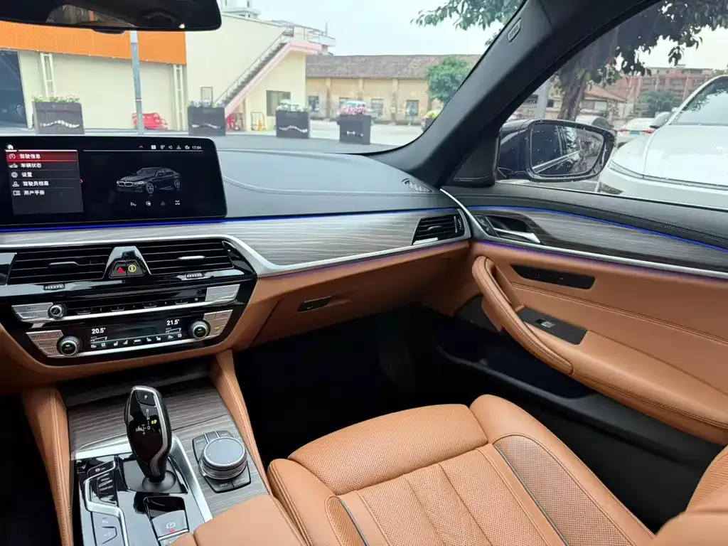 BMW 5 Series — фото 2
