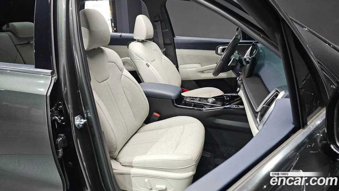 Kia Sorento — фото 9