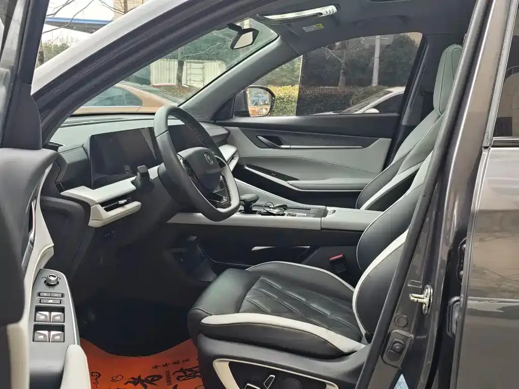 Changan CS75PLUS 2024 из CN, фото 4