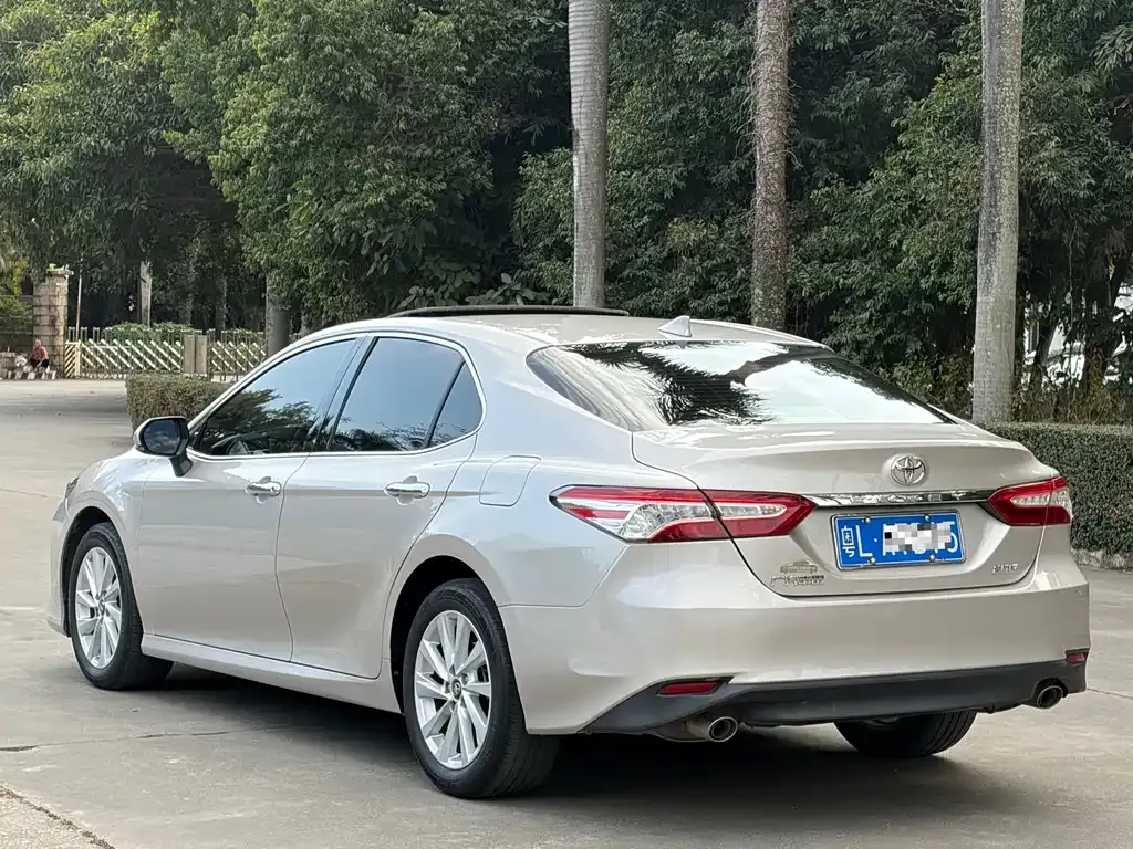 Toyota Camry 2022 из CN, фото 9