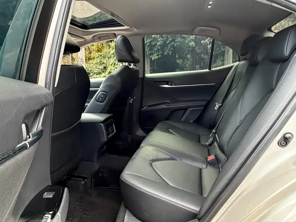 Toyota Camry 2022 из CN, фото 3