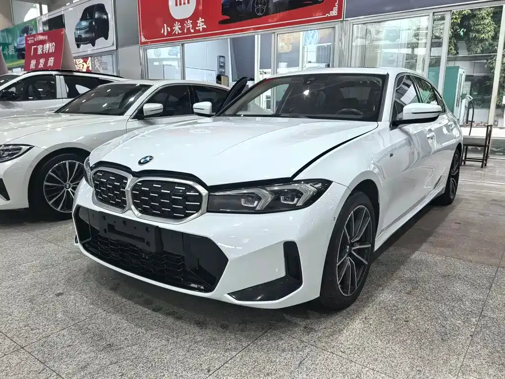 BMW 3 Series 2023 из CN, фото 1
