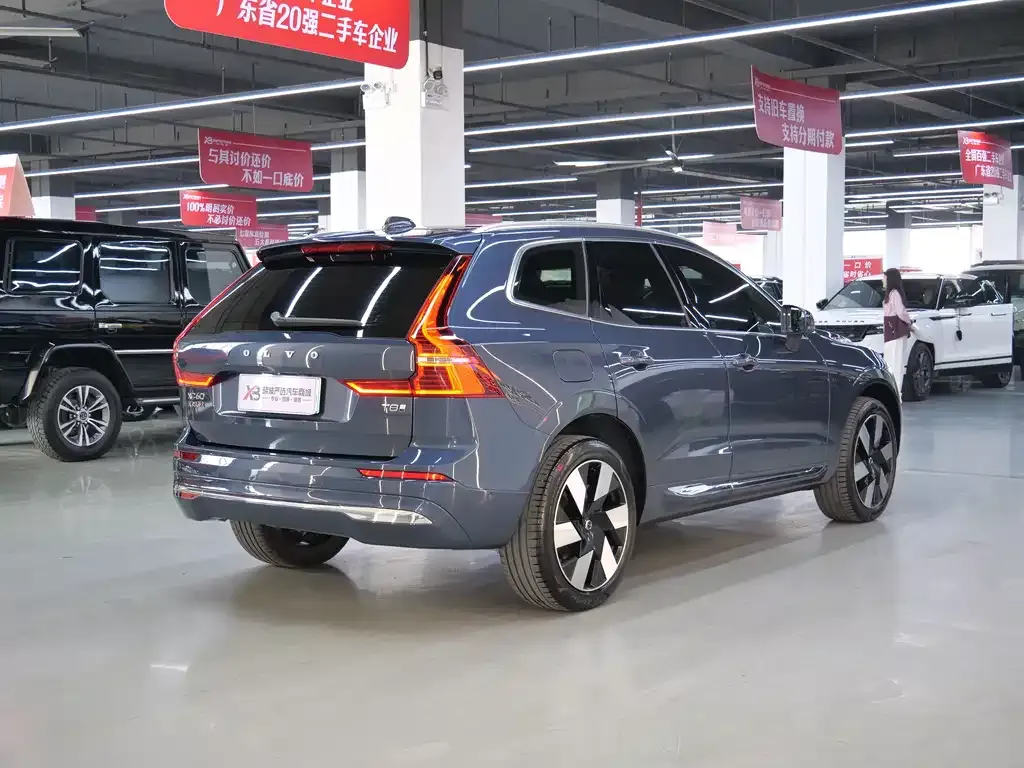 Volvo XC60 PHEV 2025 из CN, фото 8