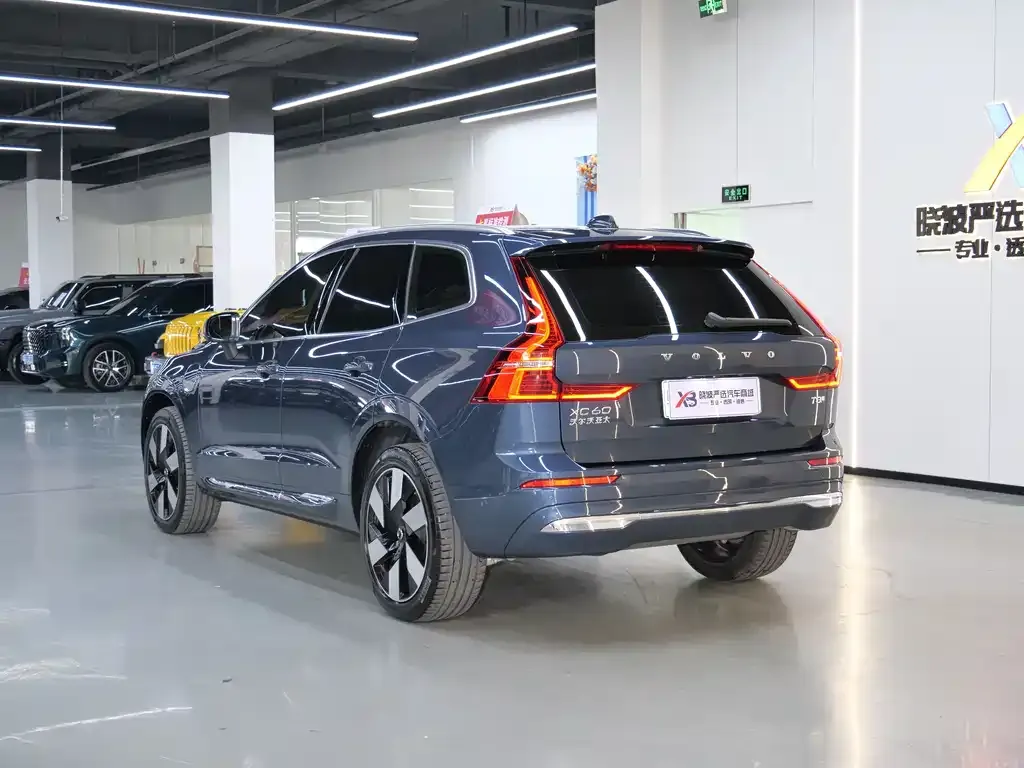 Volvo XC60 PHEV 2025 из CN, фото 7