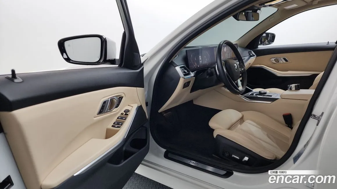 BMW 3-Series 2023 из KR, фото 7