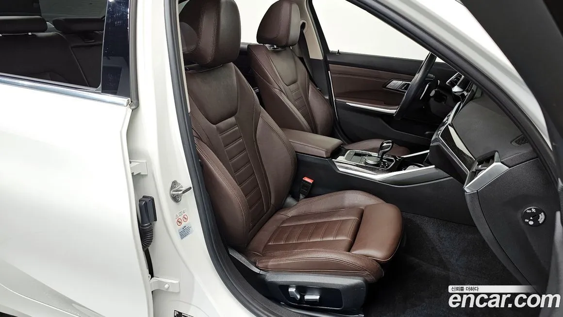 BMW 3-Series 2022 из KR, фото 6