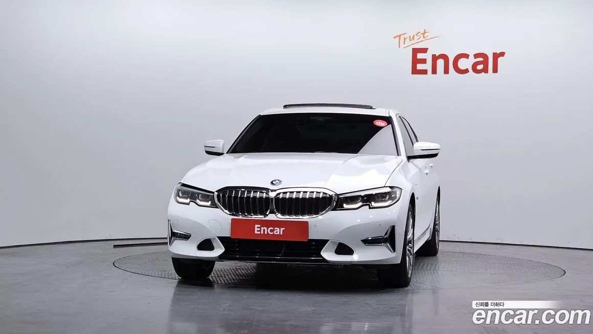 BMW 3-Series 2022 из KR, фото 10