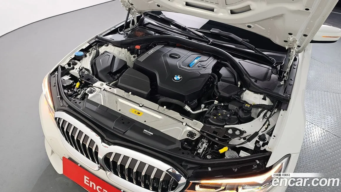 BMW 3-Series 2022 из KR, фото 3