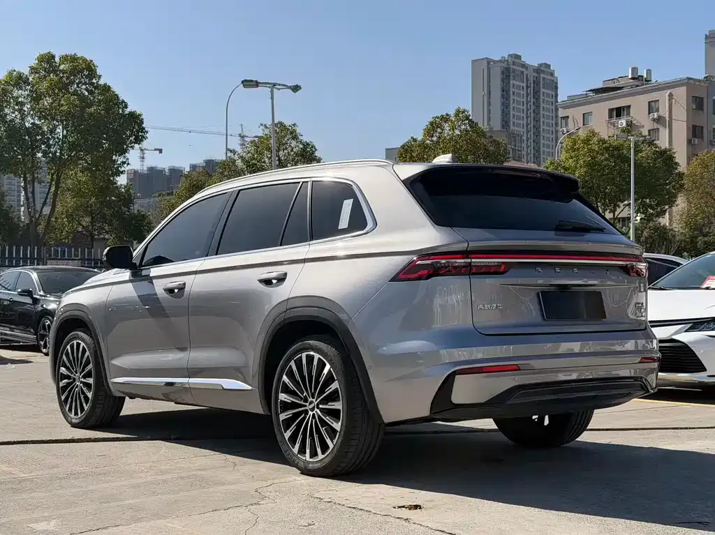 Geely Xingyue L — фото 3