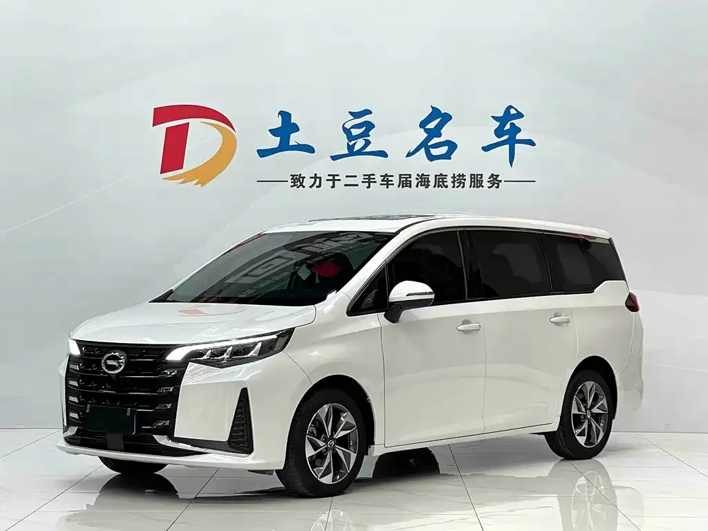 GAC Motor Trumpchi M6 — фото 1
