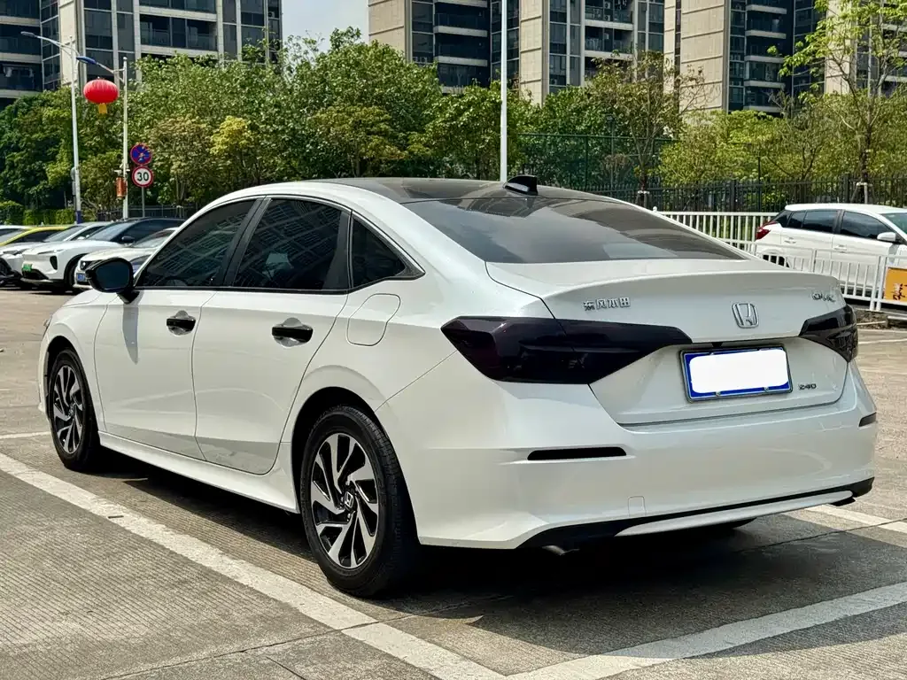 Honda Civic — фото 10
