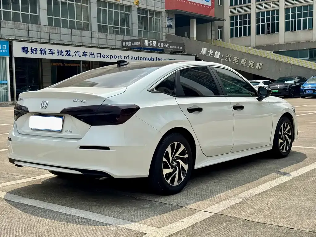 Honda Civic — фото 6