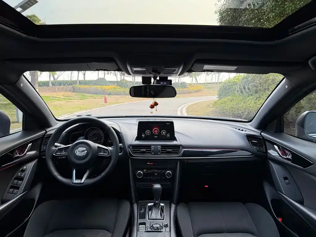 Mazda CX-4 2021 из CN, фото 4