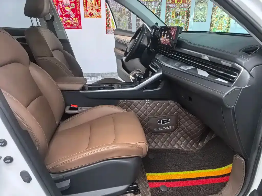 Geely Vision X6 — фото 6