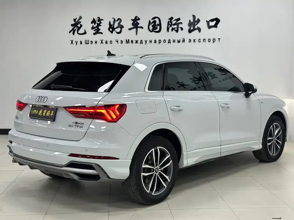 Audi Q3 — фото 3