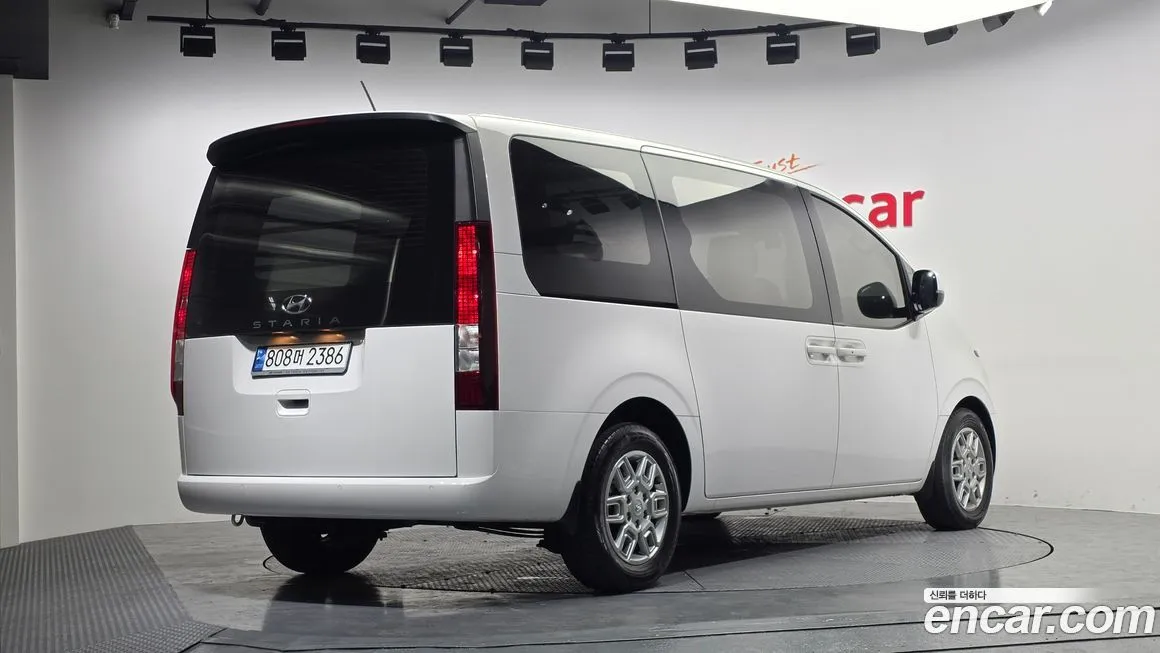Hyundai Staria 2023 из KR, фото 7