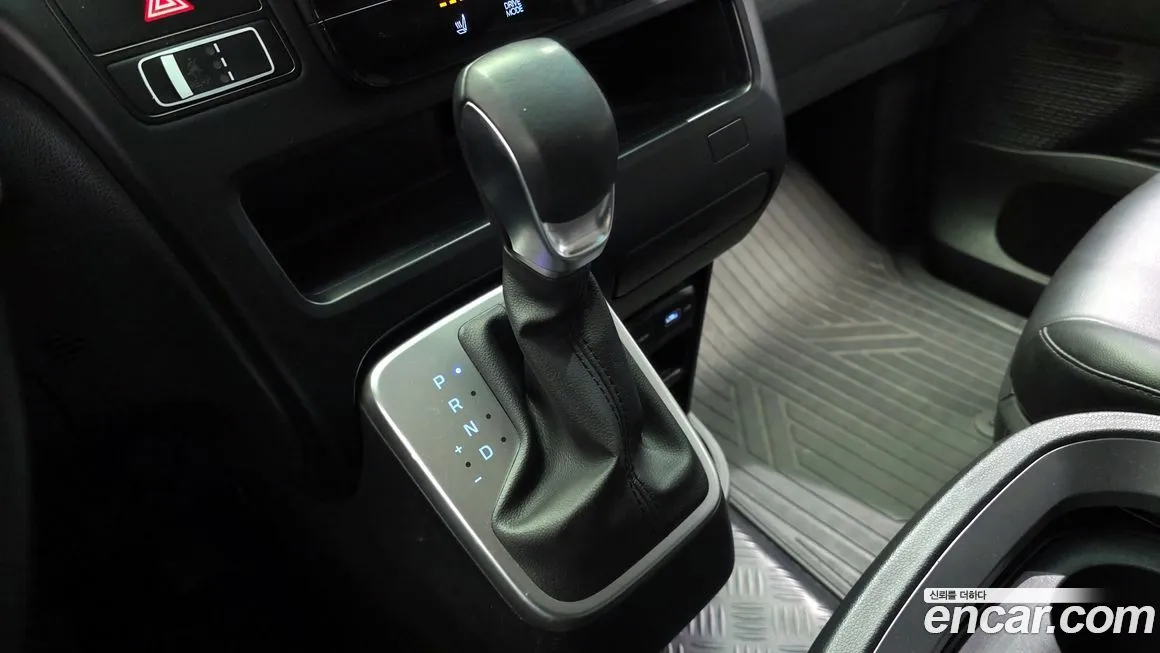 Hyundai Staria 2023 из KR, фото 4