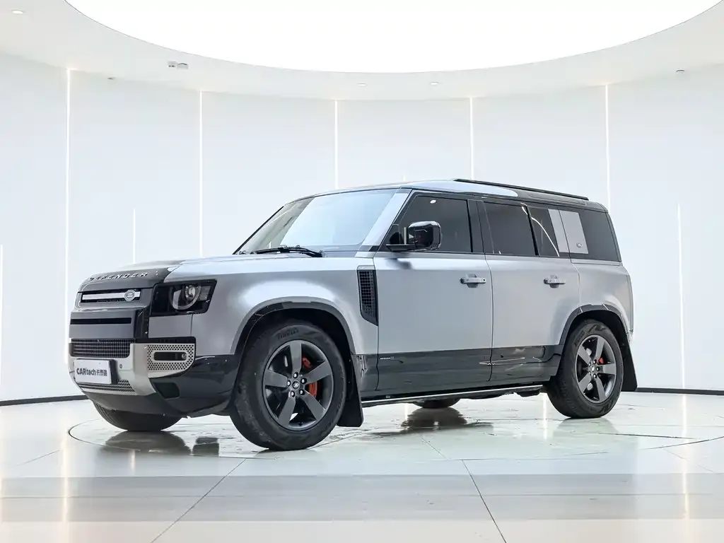Land Rover Defender — фото 1