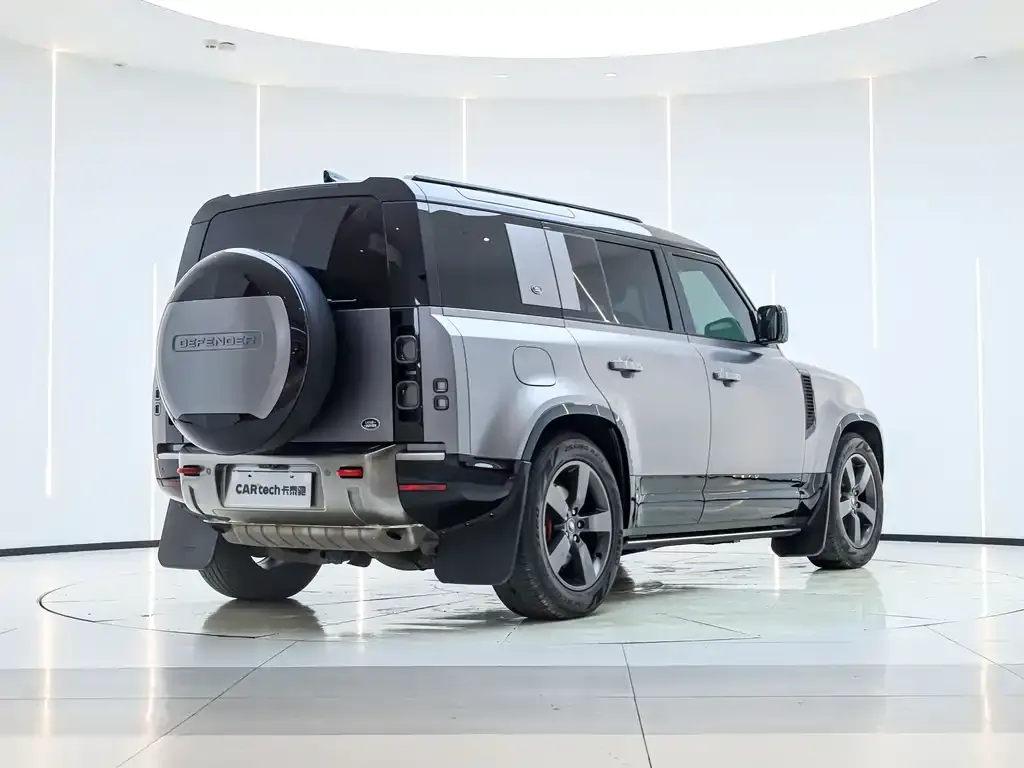 Land Rover Defender — фото 7