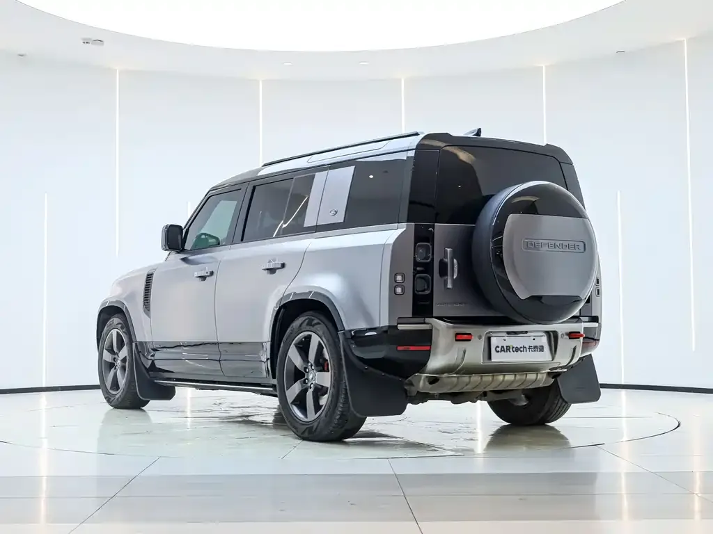 Land Rover Defender — фото 8
