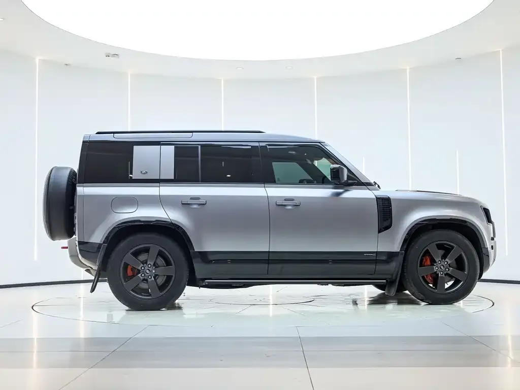 Land Rover Defender — фото 2