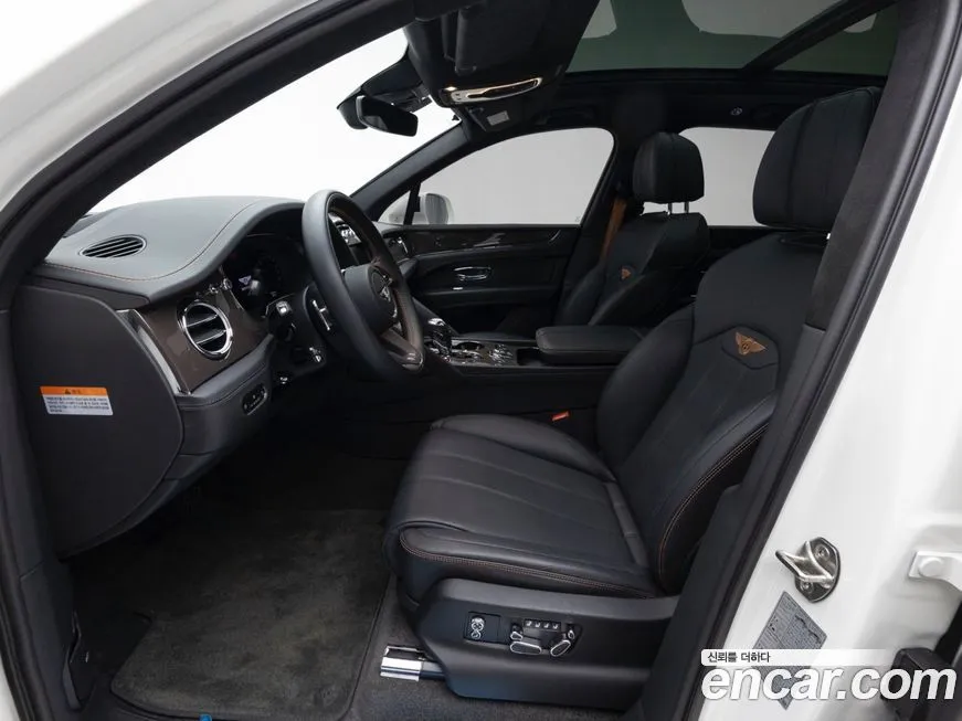 Bentley Bentayga 2025 из KR, фото 9