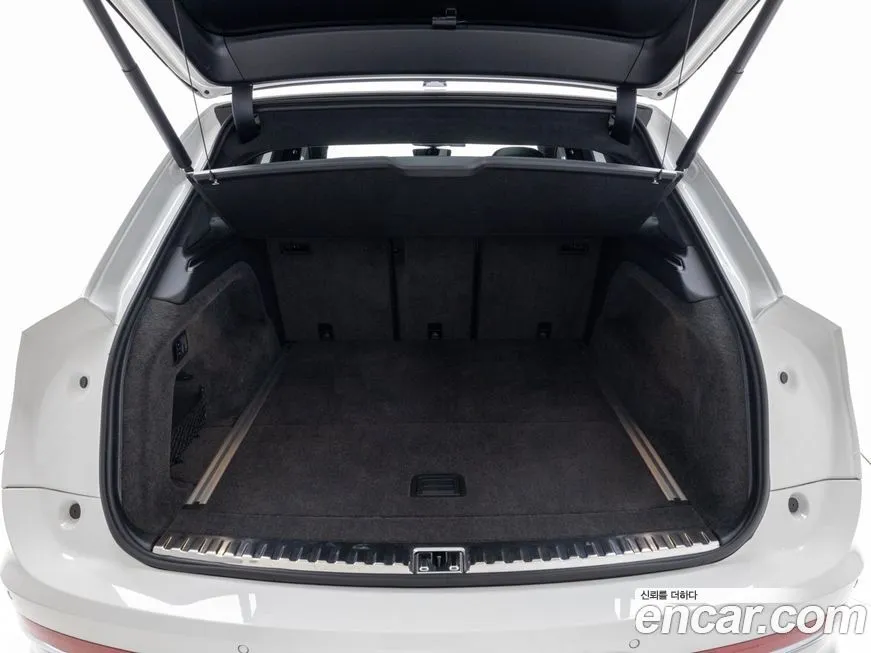 Bentley Bentayga 2025 из KR, фото 8