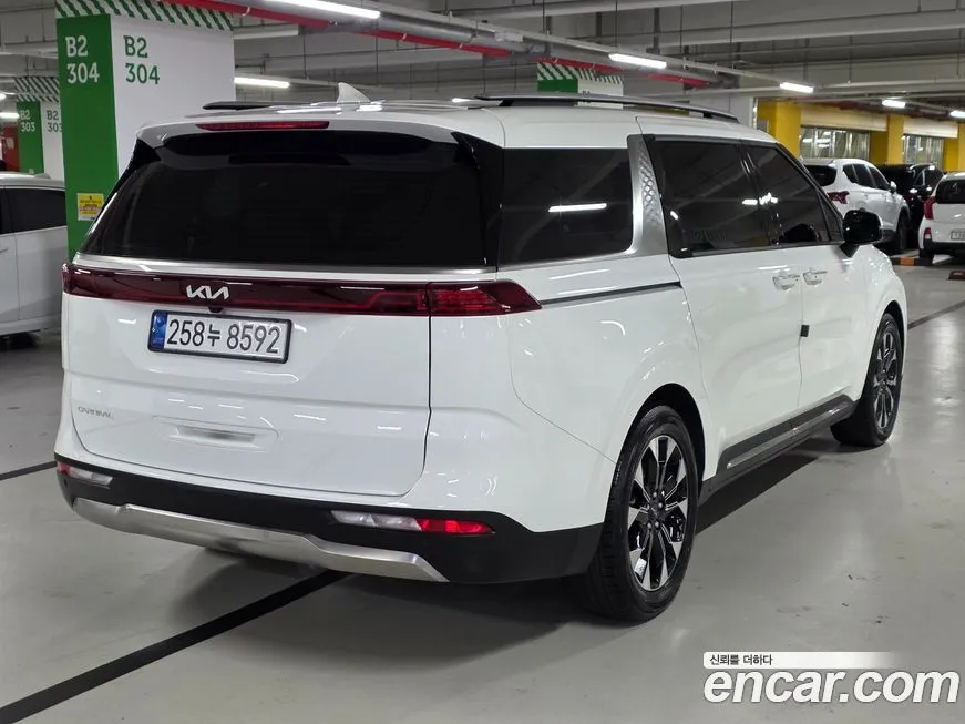 Kia Carnival — фото 2