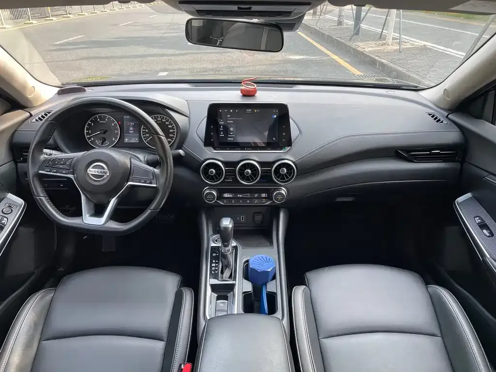 Nissan Sylphy 2022 из CN, фото 2
