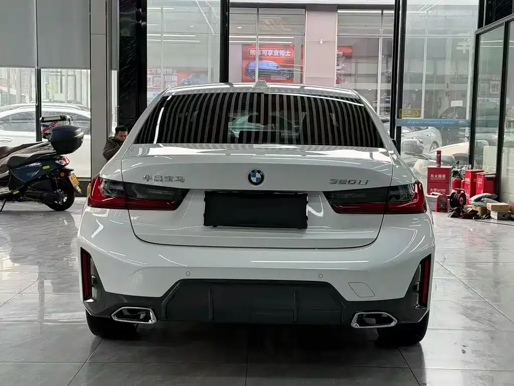 BMW 3 Series 2023 из CN, фото 5