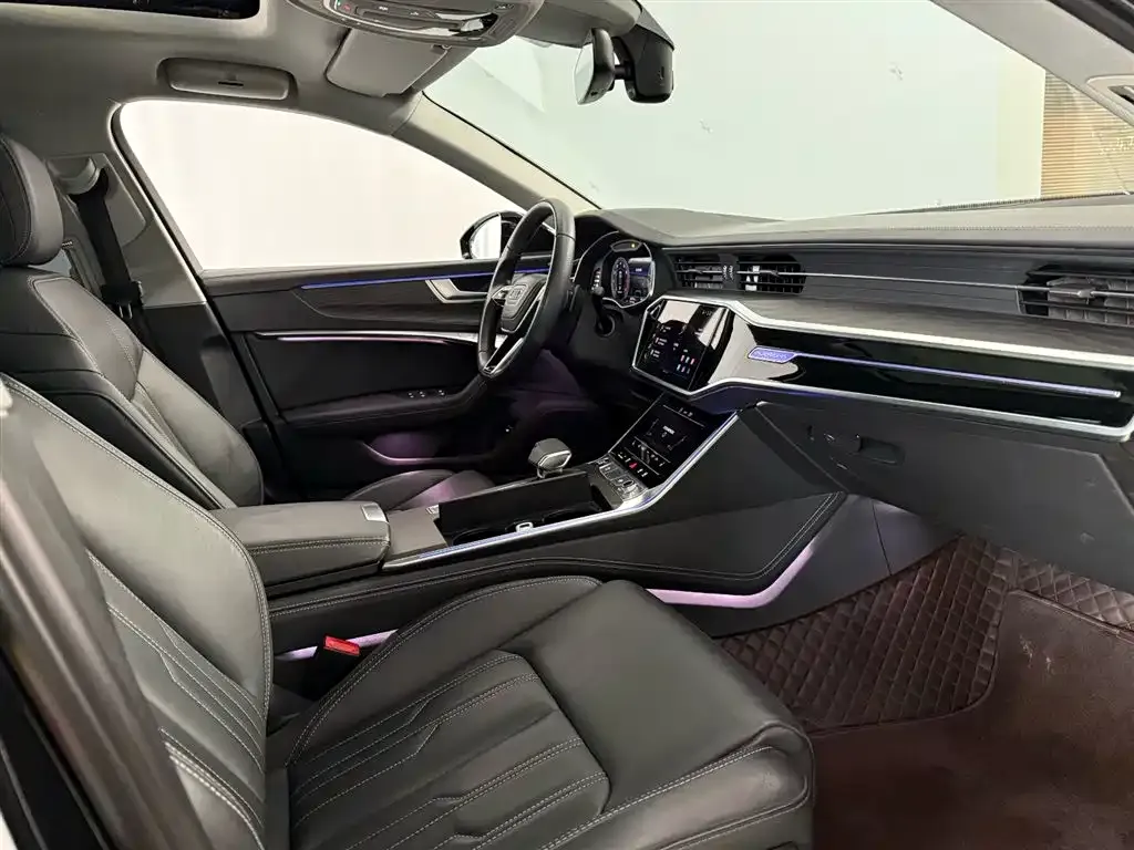 Audi A6L 2023 из CN, фото 7