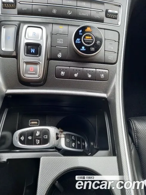 Hyundai Santafe — фото 8