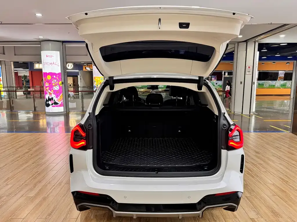 BMW iX3 2023 из CN, фото 2