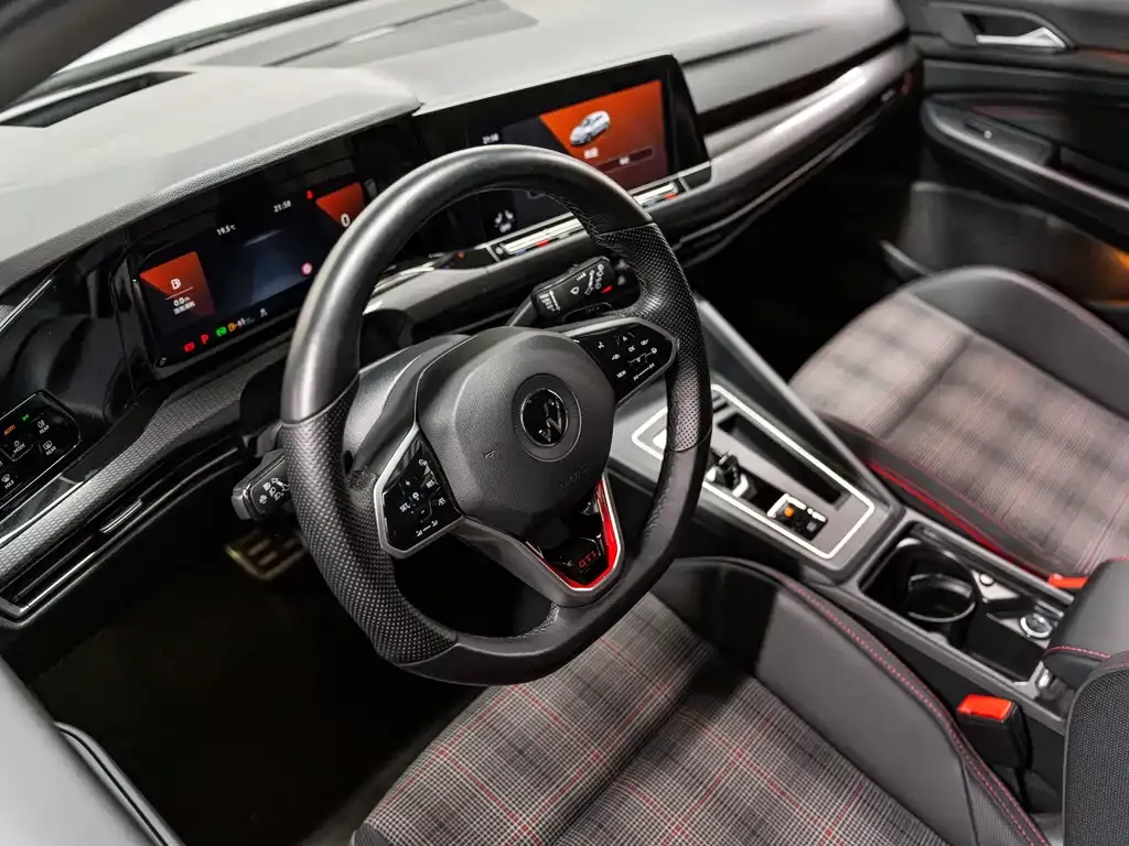 Volkswagen Golf GTI 2023 из CN, фото 5