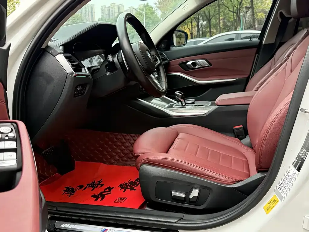 BMW 3 Series 2021 из CN, фото 4