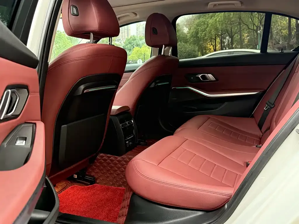 BMW 3 Series 2021 из CN, фото 10