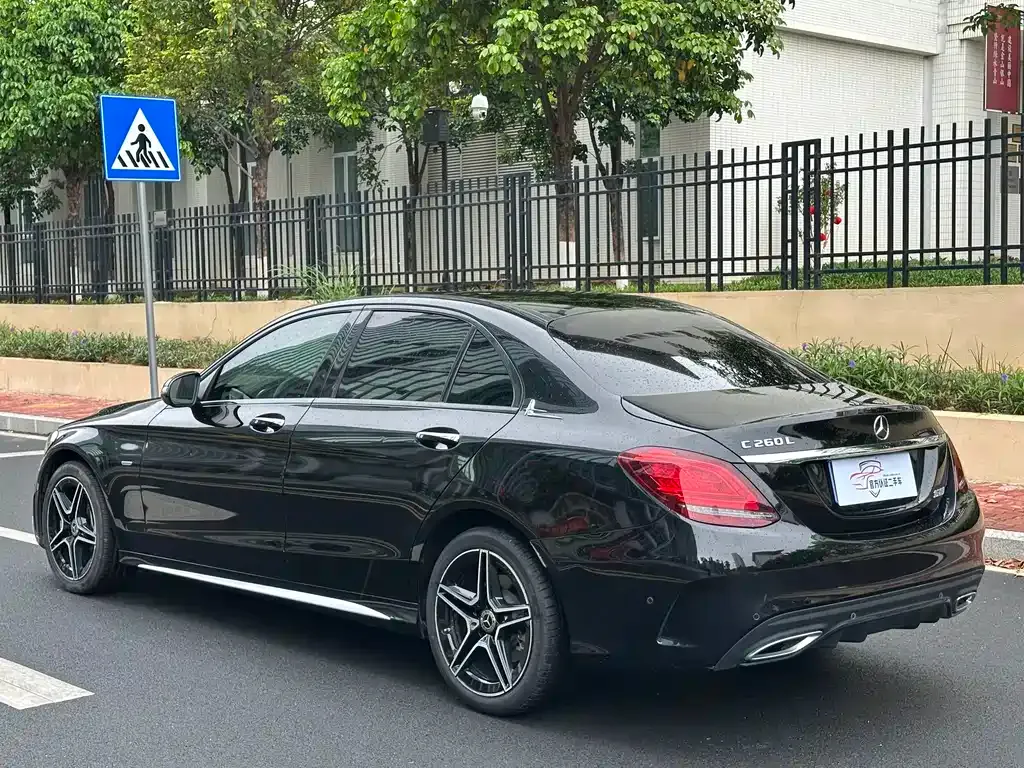 Mercedes-Benz C-Class — фото 10
