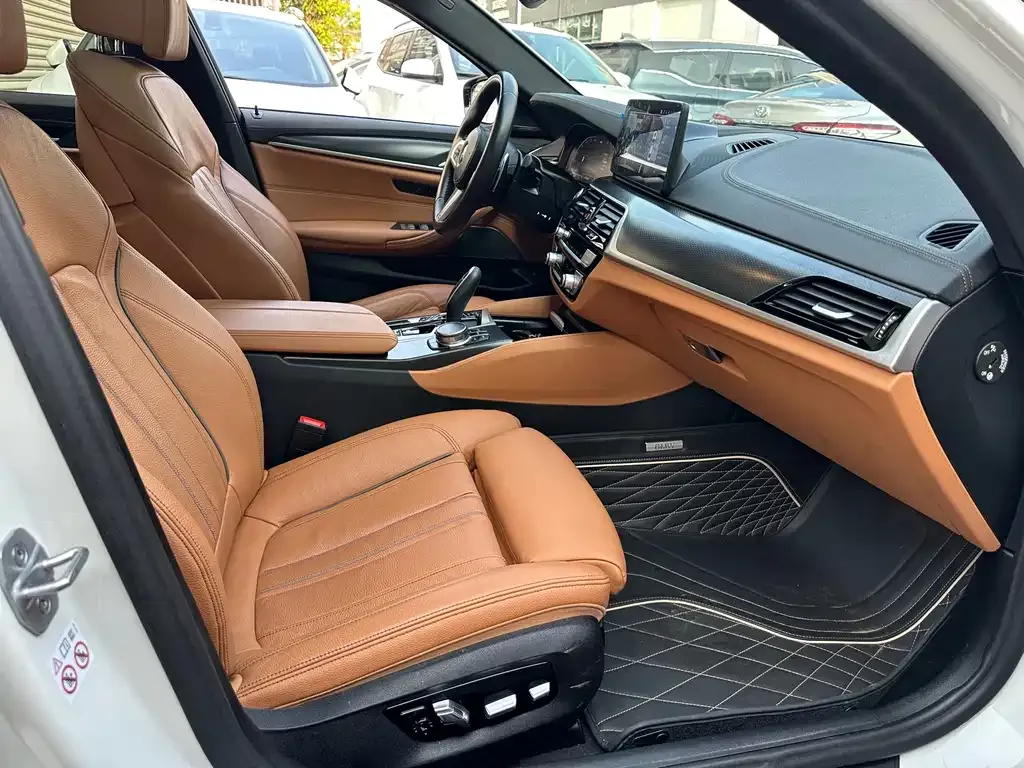 BMW 5 Series (Import) — фото 10