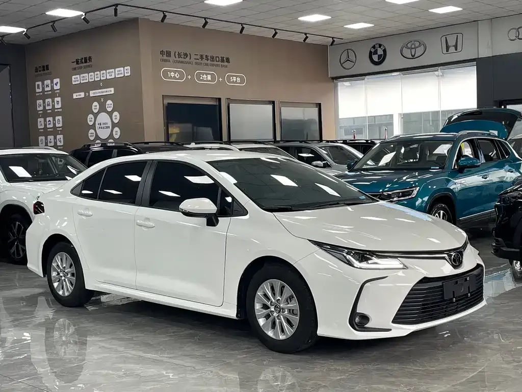 Toyota Corolla 2022 из CN, фото 3