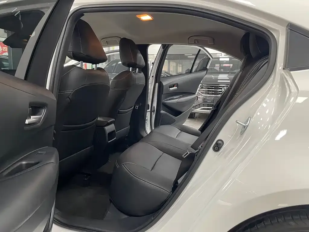 Toyota Corolla 2022 из CN, фото 8