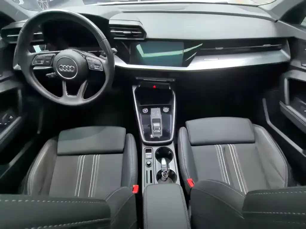 Audi A3 2023 из CN, фото 6