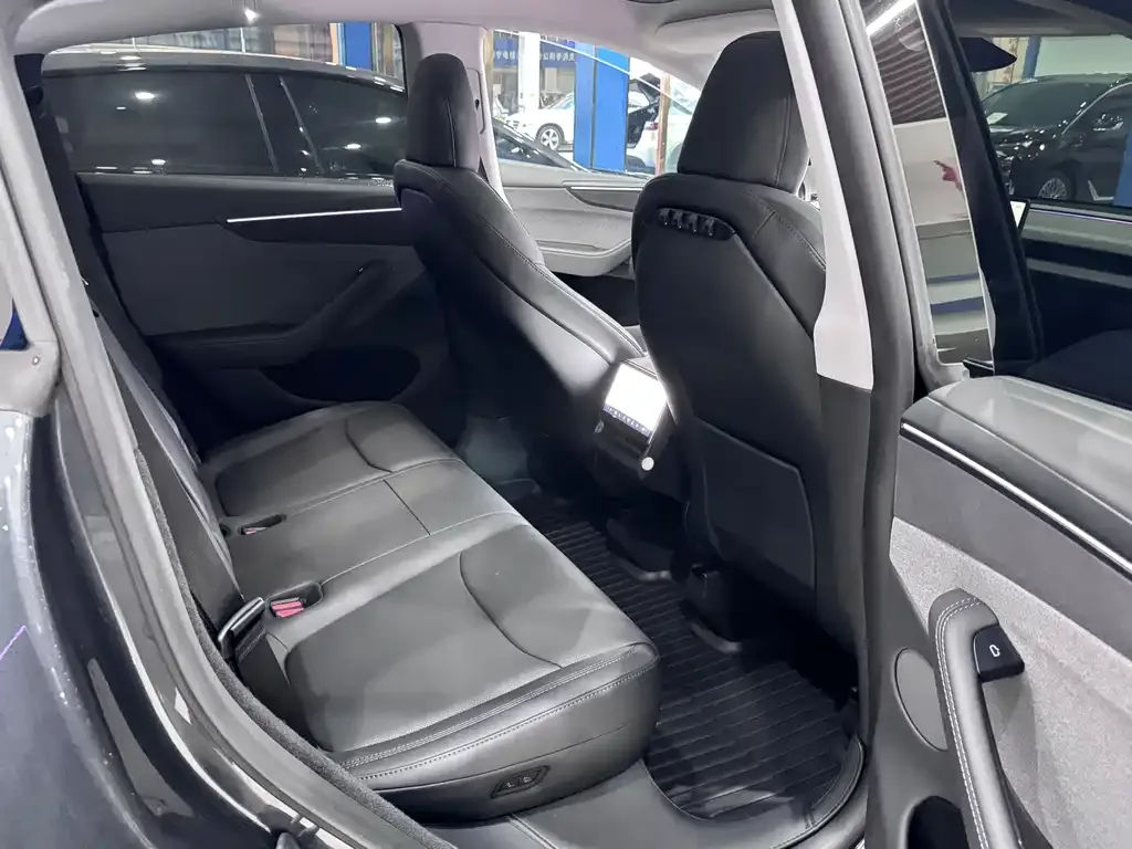 Tesla Model Y 2025 из CN, фото 7
