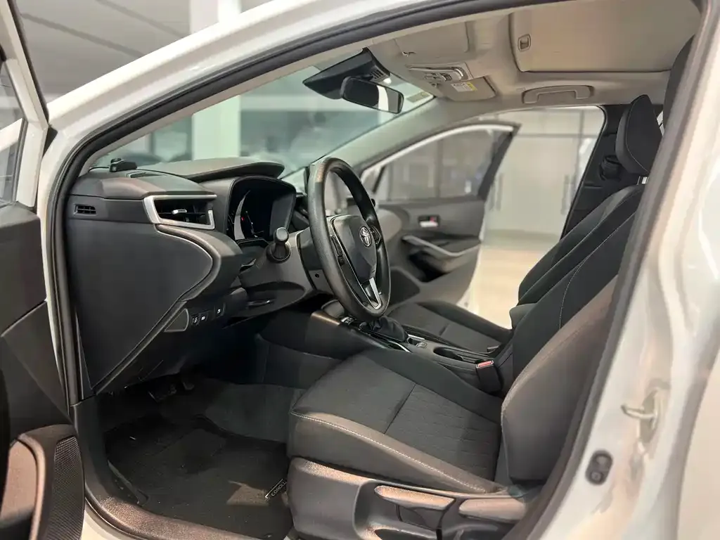 Toyota Corolla 2024 из CN, фото 6