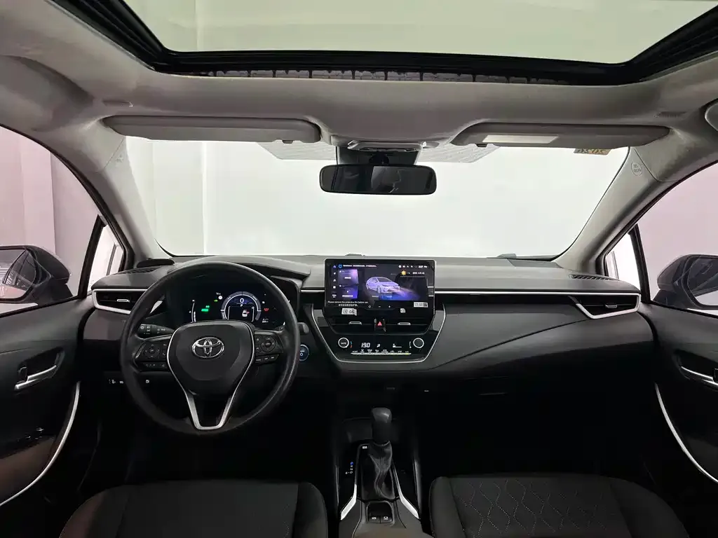 Toyota Corolla 2024 из CN, фото 9
