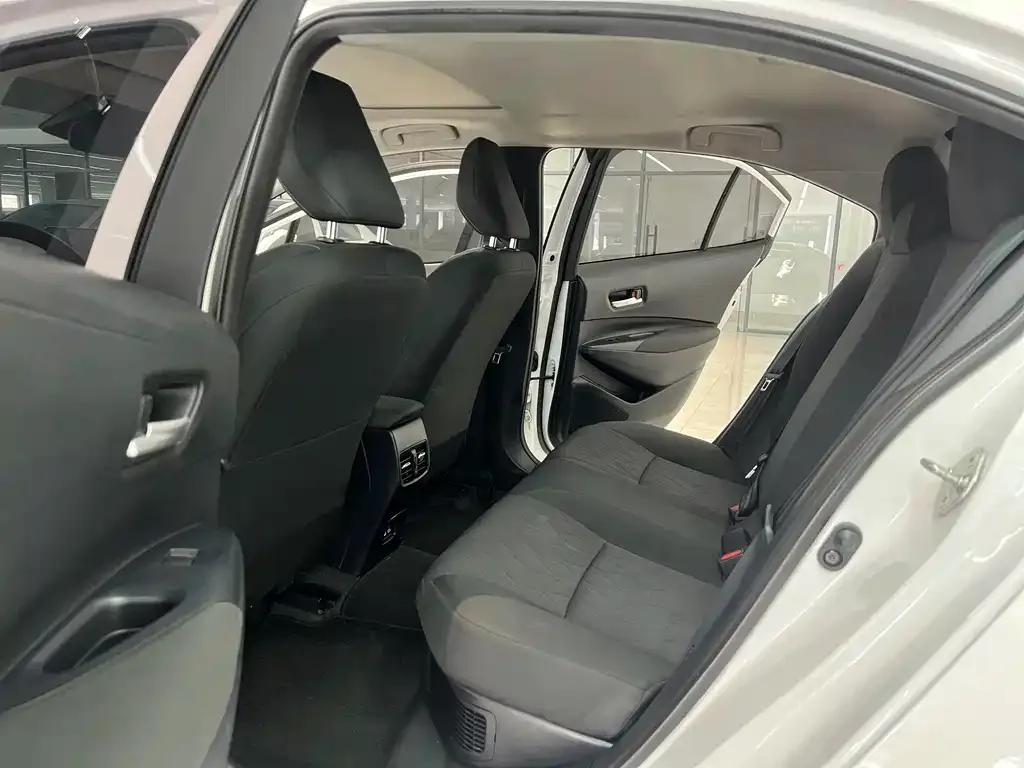 Toyota Corolla 2024 из CN, фото 8