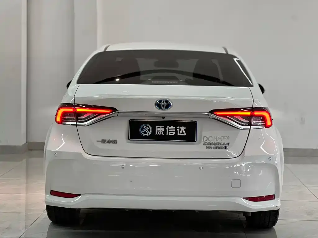 Toyota Corolla 2024 из CN, фото 2